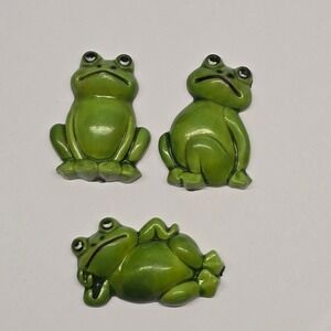 Travco Vintage Frog Refrigerator Magnet Set 3 Hong Kong Green Kitsch Retro Decor